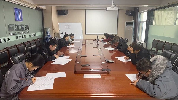 深化理論學(xué)習(xí)，淬煉實踐能力