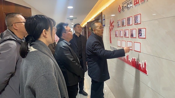 慶陽市總工會領(lǐng)導(dǎo)蒞臨信合與恒達(dá)公司參觀指導(dǎo)