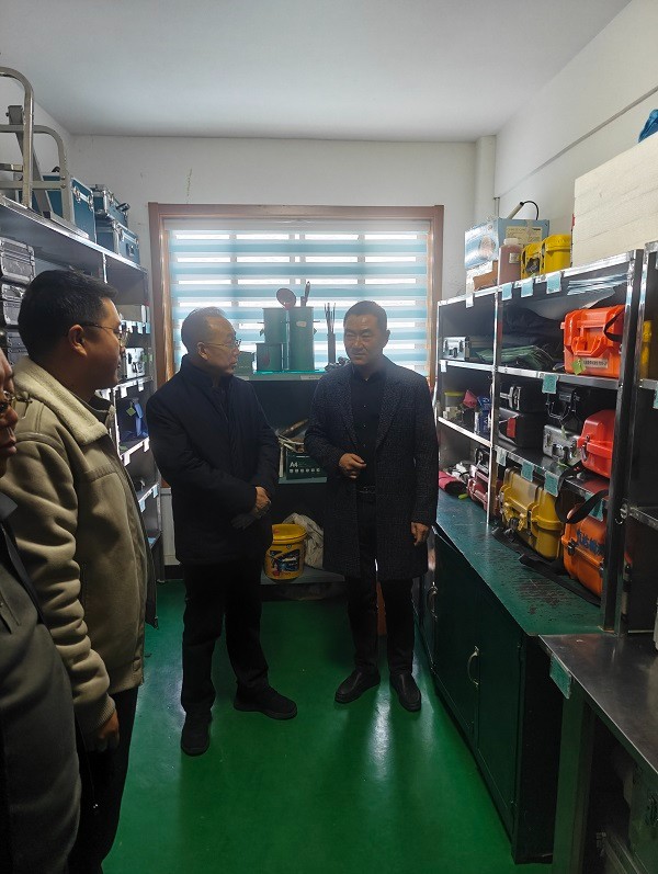 慶陽市總工會領(lǐng)導(dǎo)蒞臨信合與恒達(dá)公司參觀指導(dǎo)