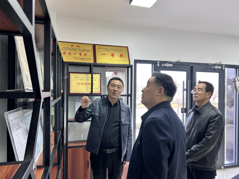 慶陽市市場監(jiān)督管理局赴甘肅恒達工程檢測有限公司開展專項調研