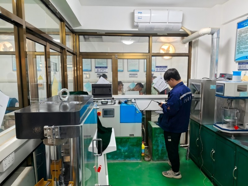 甘肅恒達(dá)工程檢測有限公司全面完成2025年度儀器設(shè)備檢定校準(zhǔn)工作