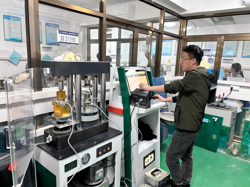 甘肅恒達(dá)工程檢測有限公司全面完成2025年度儀器設(shè)備檢定校準(zhǔn)工作